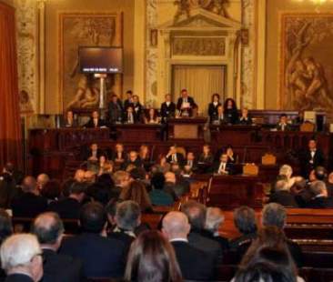 Per il Crocetta quater maggioranza sul filo