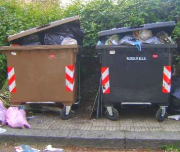 Rifiuti in Sicilia, più rifiuti e meno differenziata