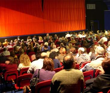 Cinema e teatro in Sicilia, che sofferenza! Cinema e teatro in Sicilia, che sofferenza!