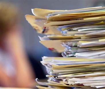 Burocrazia ammazzaimprese. A rischio 100 mln di fondi Ue