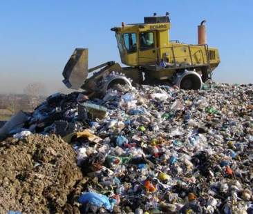 Rifiuti, nuovo scontro istituzionale