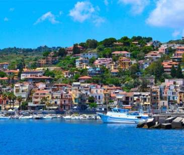 Catania – Il ministro Galletti ad Acicastello