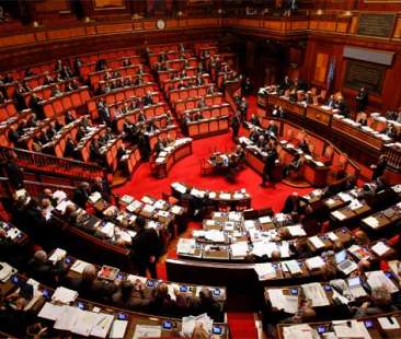 Addio al bicameralismo, nasce il Senato dei 100