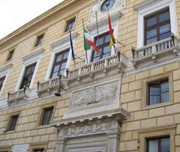 Palermo – Redditi degli amministratori, Orlando conferma il primato Palermo – Redditi degli amministratori, Orlando conferma il primato