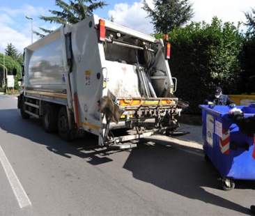 Catania – Raccolta rifiuti, appalto prorogato