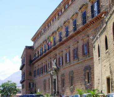 Regione, conti in rosso. All’asta persino i cavalli