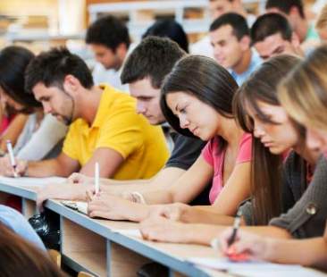 Borse di studio, alzate soglie Isee e Ispee