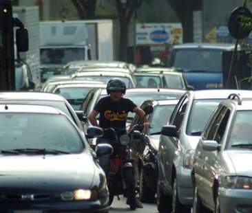 Traffico e smog, disastro Sicilia
