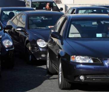 Regione siciliana, spreco senza fine. Acquistate due auto blindate