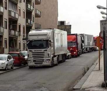 Messina – Questione tir, sanzioni inefficaci. Ora servono soluzioni strutturali