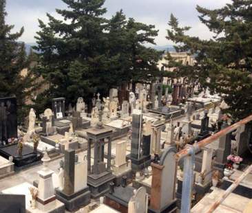 Catania – Cimitero nella bufera, riflettori accesi sulla “colombaia”