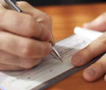 Meno cambiali e assegni in Sicilia