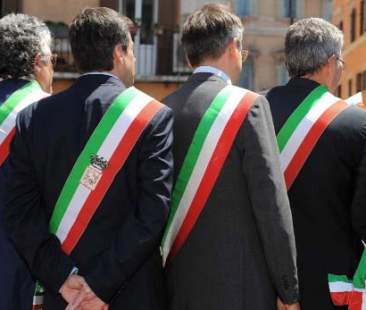 Enti locali, “Emergenza istituzionale”. Domani vertice con il ministro Alfano Enti locali, “Emergenza istituzionale”. Domani vertice con il ministro Alfano