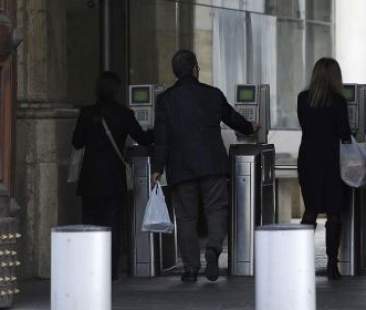 Dipendenti pubblici in Sicilia: in otto anni diminuiti del 6,3% Dipendenti pubblici in Sicilia: in otto anni diminuiti del 6,3%