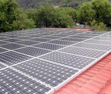 Celle solari al silicio: raggiunto un nuovo record di efficienza Celle solari al silicio: raggiunto un nuovo record di efficienza