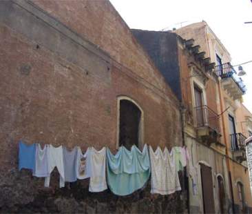 Catania – Quartieri dimenticati, la denuncia parte dai piccoli di San Cristoforo