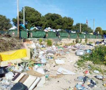 I rifiuti sommergono i siciliani I rifiuti sommergono i siciliani