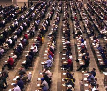 Concorsone: il 70% non supera gli scritti. Docenti bocciati in lingue ed informatica