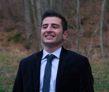 Giovani in fuga dalla Sicilia? Non per tutti è un addio Giovani in fuga dalla Sicilia? Non per tutti è un addio