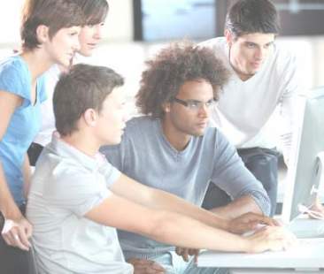 Occupazione, si lavora grazie al sostegno di amici e parenti