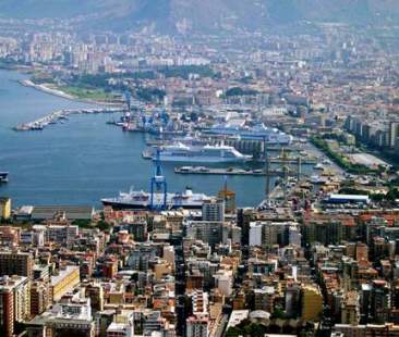 Palermo – Emergenza porto, raggiunta l’intesa, aperti tutti i varchi d’accesso