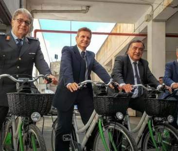 Palermo – Mobilità sostenibile, al via il progetto “E-bike” Palermo – Mobilità sostenibile, al via il progetto “E-bike”