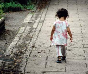 Povertà, numeri record in Sicilia. Il 40% dei bambini è a rischio