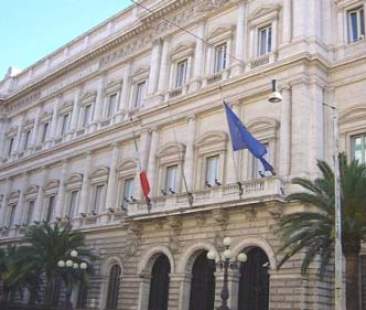 Bankitalia: “Alti rischi per stabilità finanziaria” Bankitalia: “Alti rischi per stabilità finanziaria”