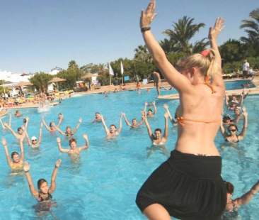 Lavorare nel turismo, i Tropici obiettivo anche in clima natalizio