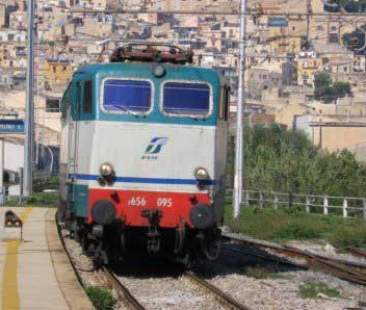 Ferrovie, il treno non passa dalla Sicilia Ferrovie, il treno non passa dalla Sicilia