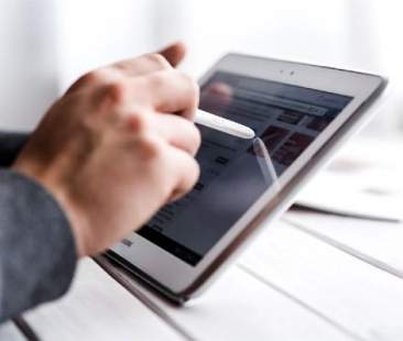 Comuni, il digitale può attendere Comuni, il digitale può attendere