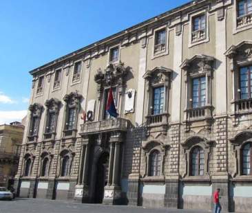 Catania – Bufera sul bando dei rifiuti Dusty: “Solo per imprese del Nord”