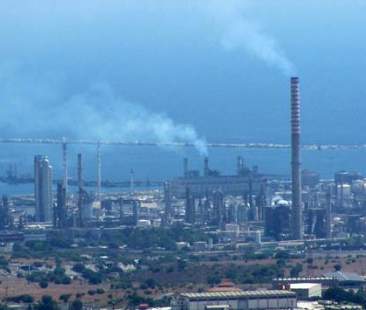 Bonifiche anno zero, la Sicilia soffoca