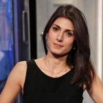 Roma, la sindaca Raggi presenta la manovra anti-casta