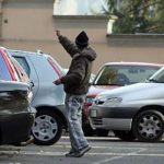 Palermo – Leoluca Orlando contro i posteggiatori abusivi