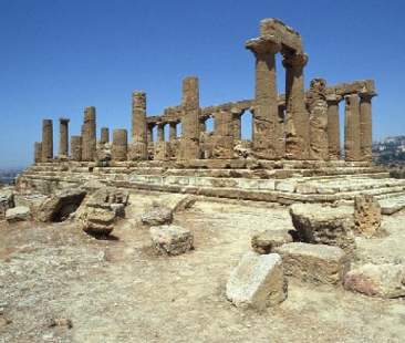 Turismo, Barbagallo: “Bisogna valorizzare le risorse” ma i pernottamenti sono in caduta libera Turismo, Barbagallo: “Bisogna valorizzare le risorse” ma i pernottamenti sono in caduta libera