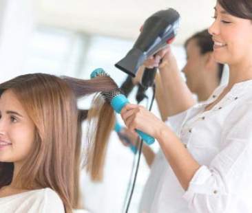 Formazione, in Sicilia c’è spazio solo per parrucchieri ed estetisti