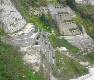 Mitigazione rischio idrogeologico: nuova programmazione regionale Mitigazione rischio idrogeologico: nuova programmazione regionale
