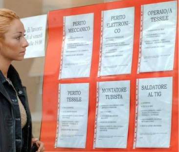 Lavoro, Istat: a gennaio occupati +30mila su mese e +236mila su anno Lavoro, Istat: a gennaio occupati +30mila su mese e +236mila su anno