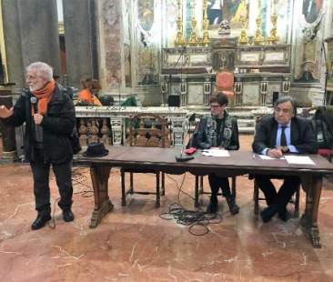 Palermo – Da “Sos Ballarò” un’idea per salvare lo storico mercatino dell’Alberghiera Palermo – Da “Sos Ballarò” un’idea per salvare lo storico mercatino dell’Alberghiera