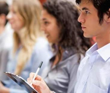 Giovani e lavoro: la svolta che non c’è