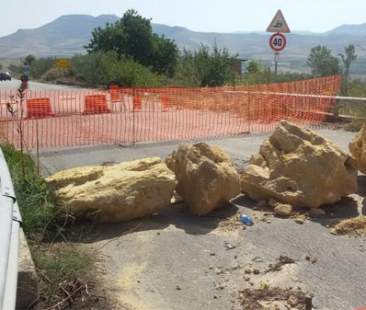 Sicilia a pezzi respinge i turisti