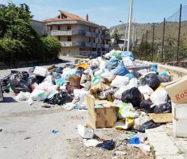Rifiuti, in Sicilia un’ordinaria emergenza