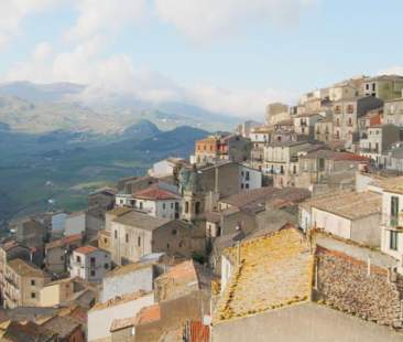 Borghi isolani ignorati dalla politica