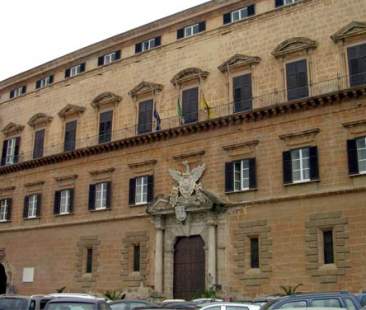 Regione, dipendenti in protesta ma nessuno parla di produttività