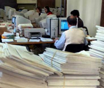 Nel Mezzogiorno il 35,3% degli impiegati statali