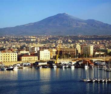 Catania – Da Patti a cantieri, siglati i contratti per la manutenzione di 17 scuole. Ecco l’elenco