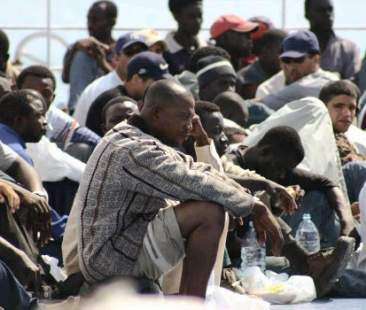 Fondazione Con il Sud: 2,5 mln di euro contro lo sfruttamento dei migranti