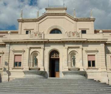Terme isolane con l’acqua alla gola