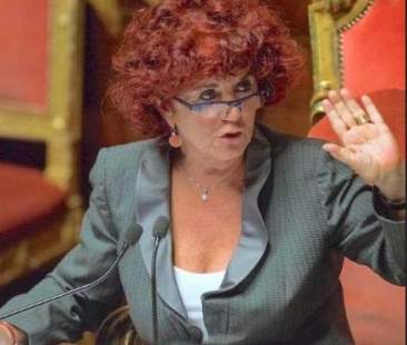 Scuola, il ministro Fedeli annuncia una stretta sulla legge 104